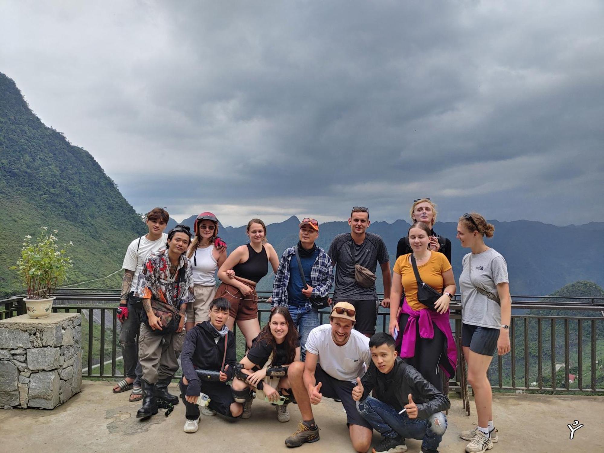 Ha Giang Lotus Hostel Motorbikes Tours Εξωτερικό φωτογραφία