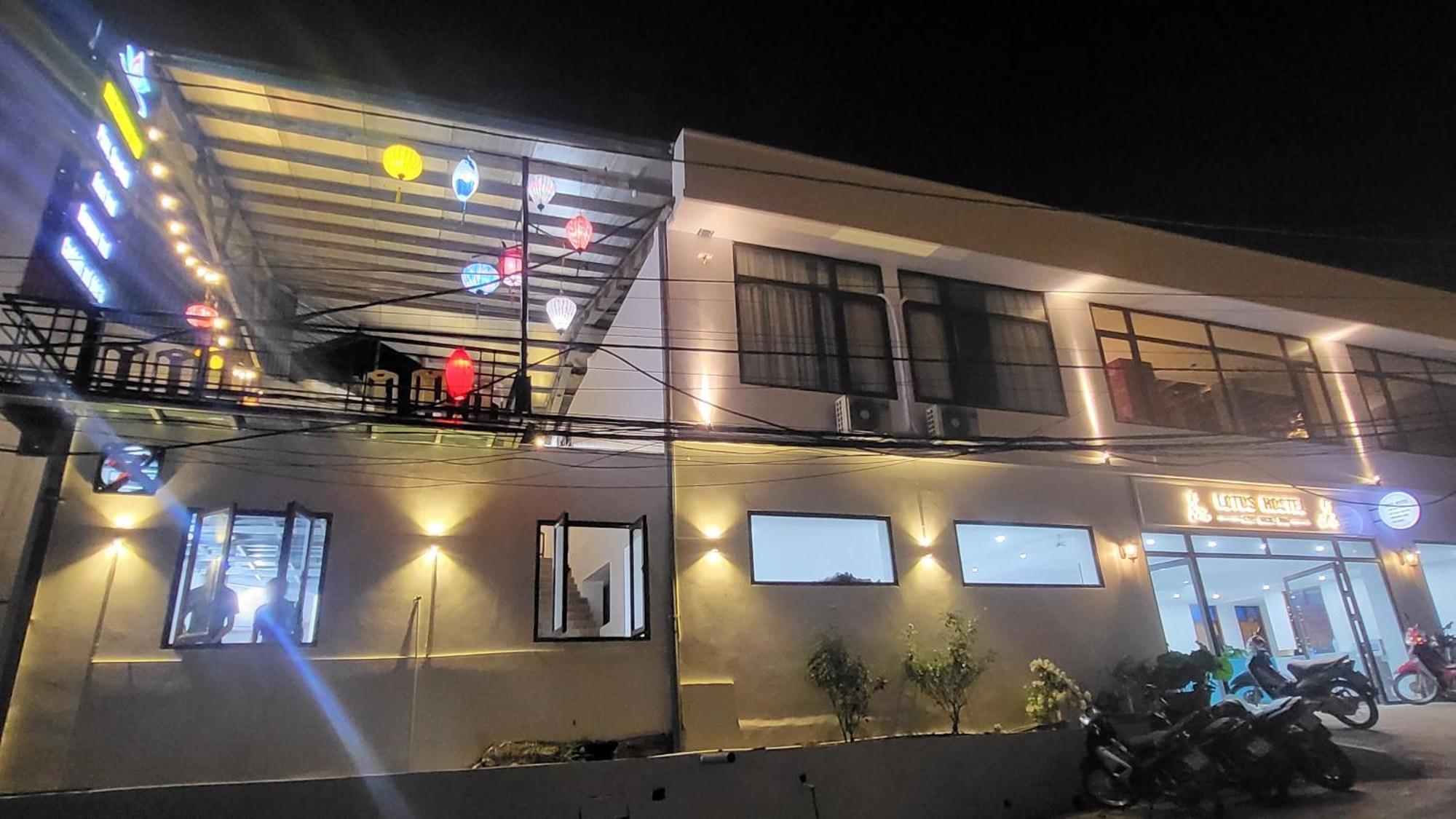 Ha Giang Lotus Hostel Motorbikes Tours Εξωτερικό φωτογραφία
