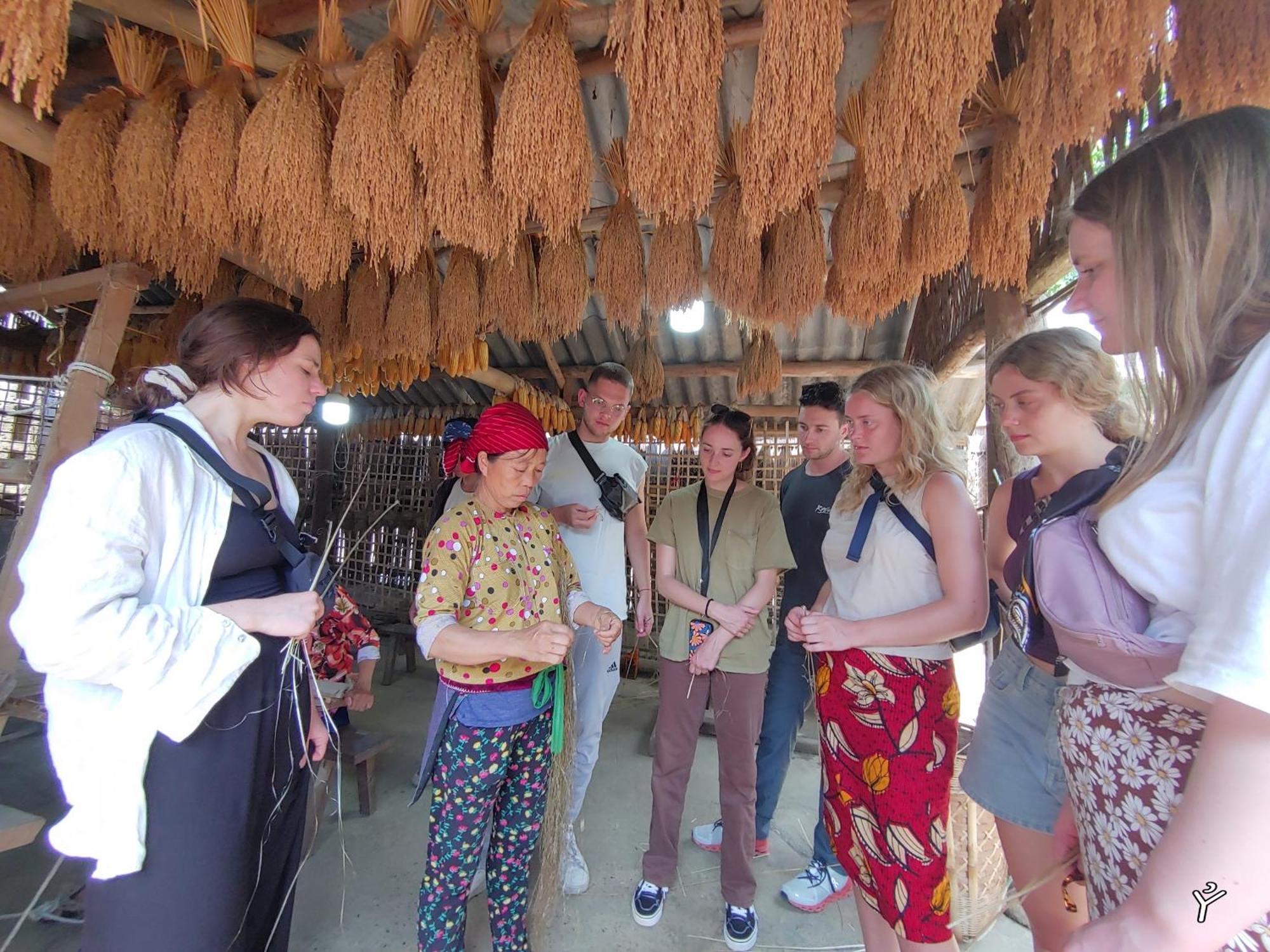 Ha Giang Lotus Hostel Motorbikes Tours Εξωτερικό φωτογραφία