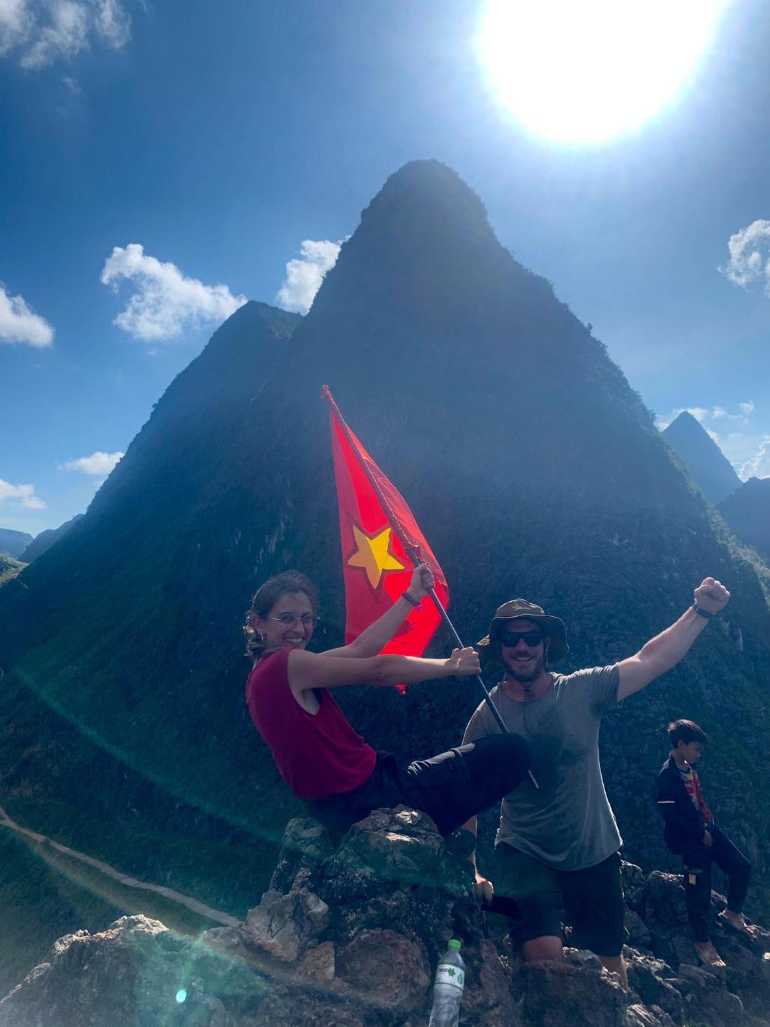 Ha Giang Lotus Hostel Motorbikes Tours Εξωτερικό φωτογραφία